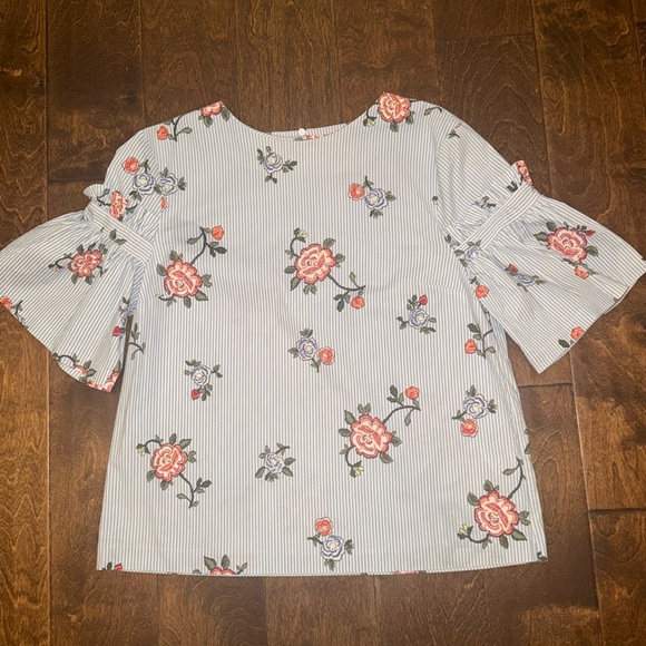 NWOT H&M Ruffled Blouse - Natural White/Floral - size 10 - Picture 1 of 5